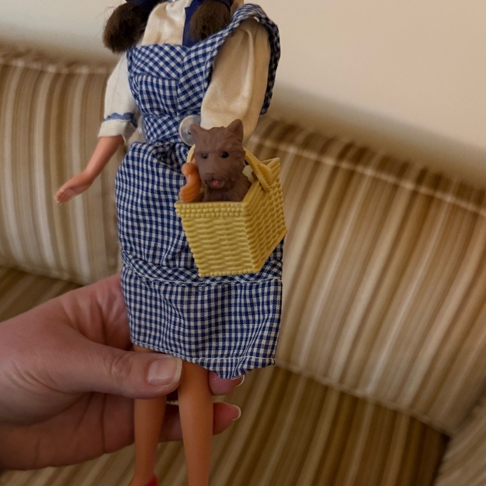 Dorothy and Toto Doll - Picture 5 of 8